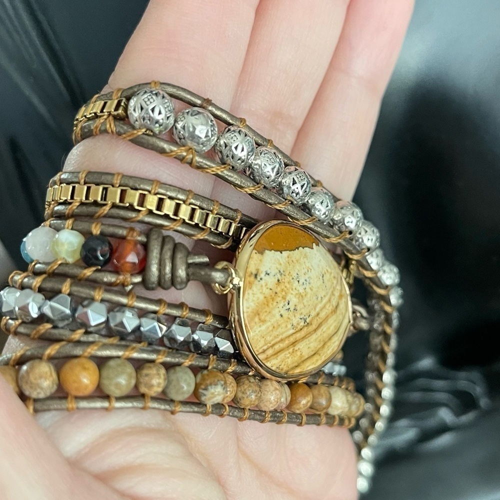 Wrap around Cape Diablo bracelet - Picture 2 of 5